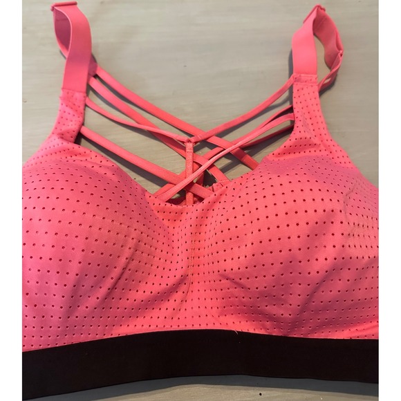 Victoria's Secret‎ Lightweight Sport Bra Pink Medium Support Cross Straps 36B - Picture 8 of 9